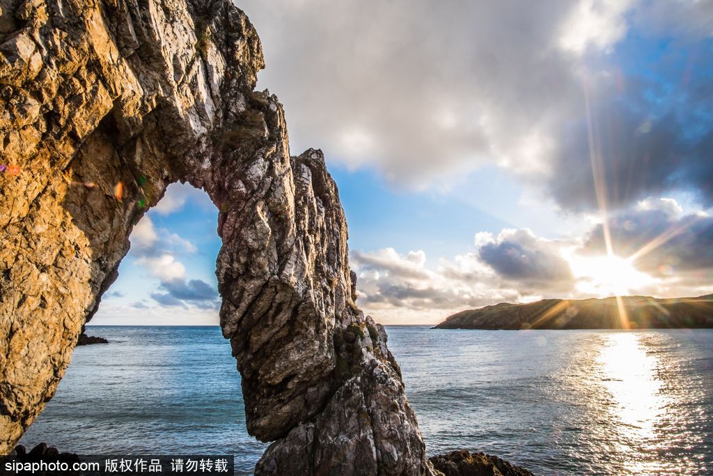 馬爾他海岸景觀“藍(lán)窗”沉入海底 盤點(diǎn)全球僅存石灰?guī)r拱形門奇觀