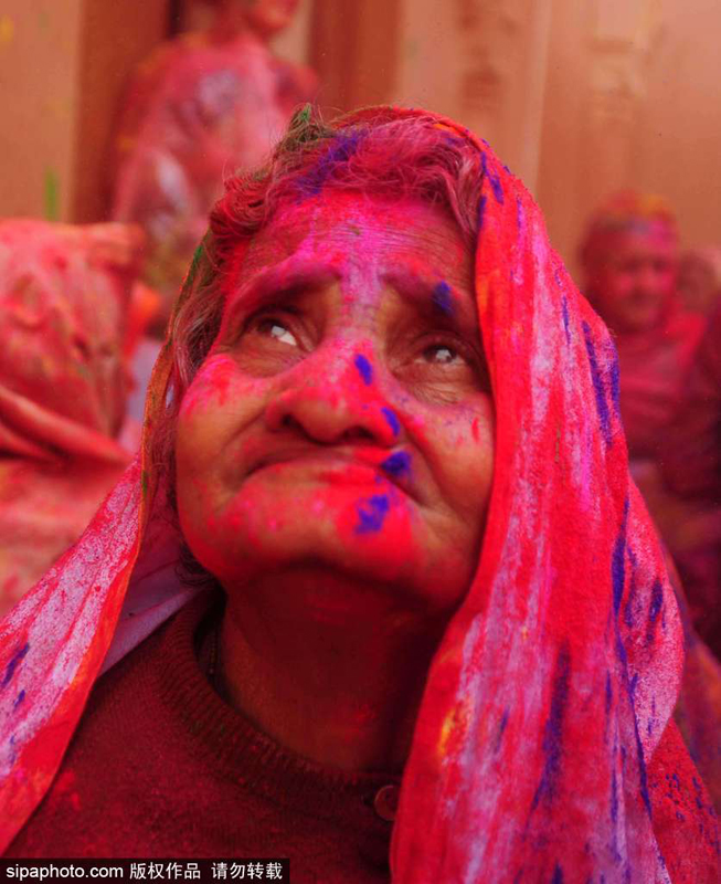 印度寡婦慶胡里節 上演色彩狂歡