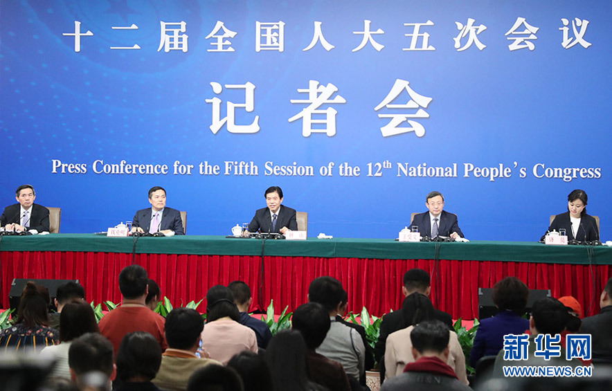 王受文:中國(guó)現(xiàn)在吸引外資的優(yōu)勢(shì)是很扎實(shí)的、多方面的