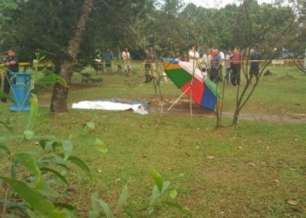 馬來西亞：夫婦結伴散步遭雷擊 雙雙身亡