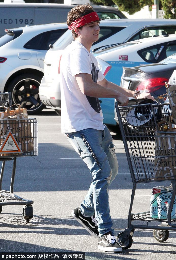 巧用頭巾凹造型！男明星都來湊熱鬧