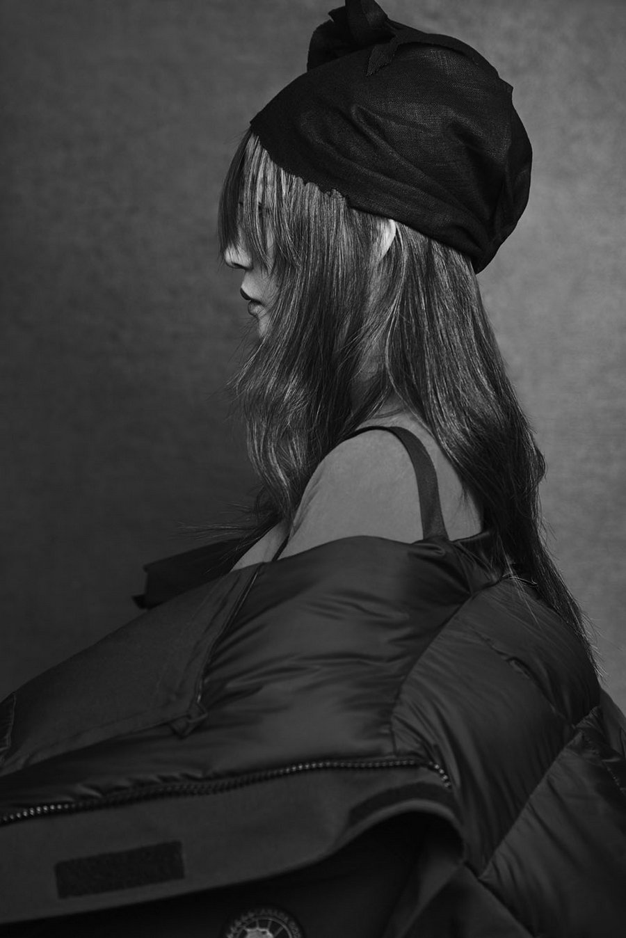 趙薇先鋒藝術感大片曝光 或掀起魅力新風尚