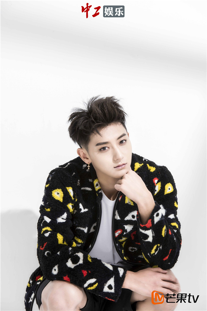 黃子韜加盟《快樂(lè)男聲》任代言人 傳遞90后音樂(lè)態(tài)度