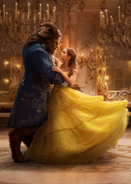 《美女與野獸》紐約首映 艾瑪·沃森鏤空露背長(zhǎng)裙亮相