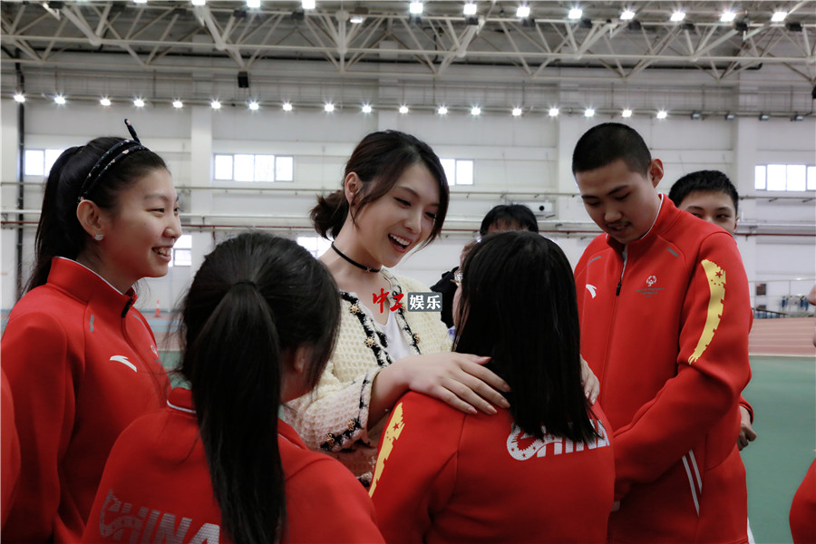 北京衛(wèi)視當(dāng)家花旦栗坤助力體育健兒出征 任特奧會形象大使