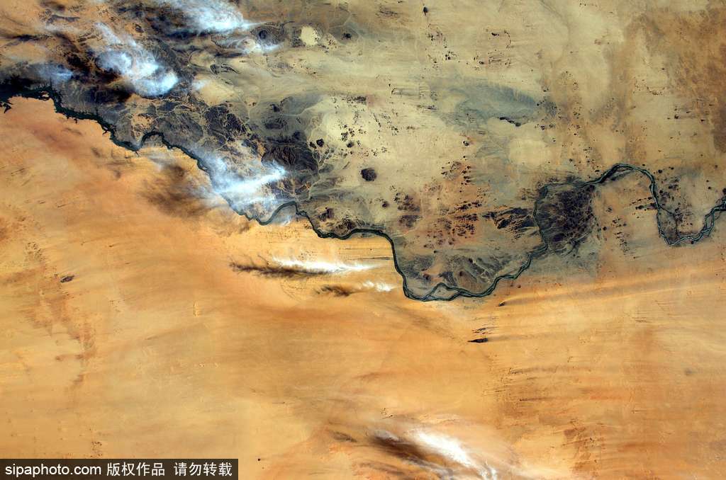 法國(guó)宇航員“太空日記”更新 一大波地球美照來(lái)襲