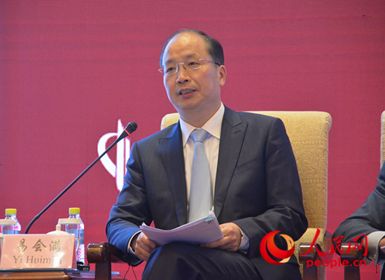 易會(huì)滿:中國(guó)沒(méi)有發(fā)生系統(tǒng)性金融風(fēng)險(xiǎn)的基礎(chǔ) 但需注意金融過(guò)度化問(wèn)題