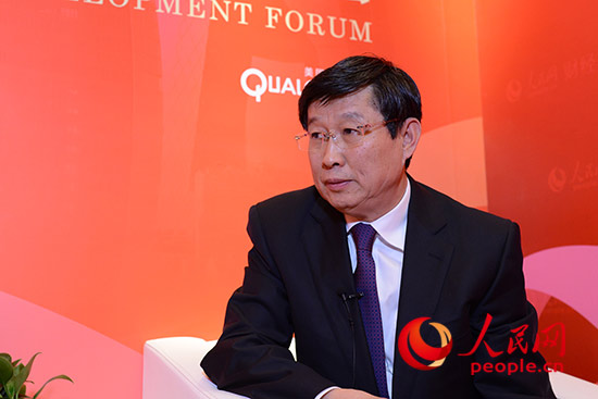 王洪章:建立大數據系統有利于銀行提供全方位金融服務