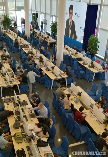 2017博鰲亞洲論壇:各路媒體投入緊張報道