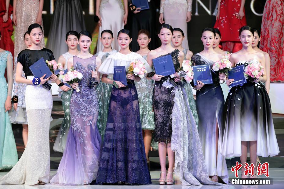 中國超級模特大賽舉行 滿眼都是大長腿！