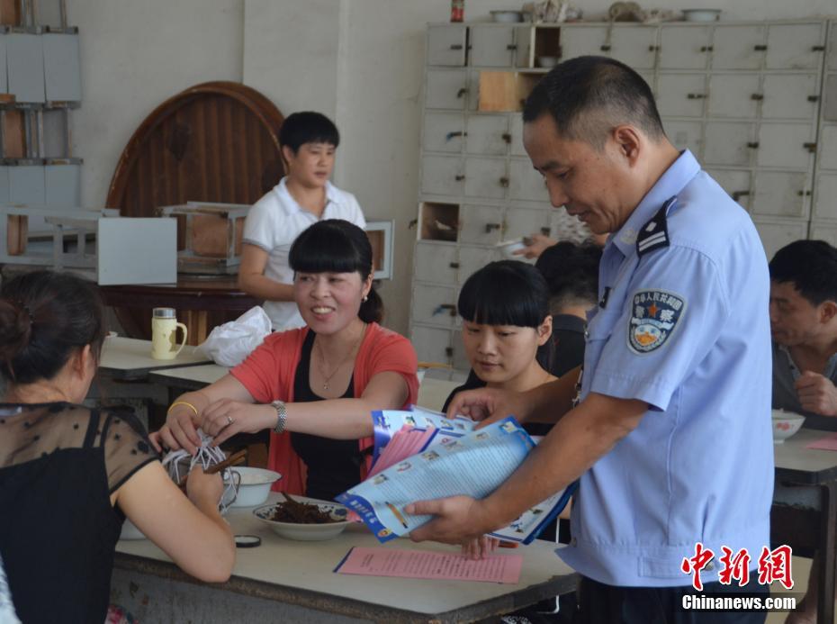 浙江民警患癌6年 用最后的時(shí)光詮釋職業(yè)信仰