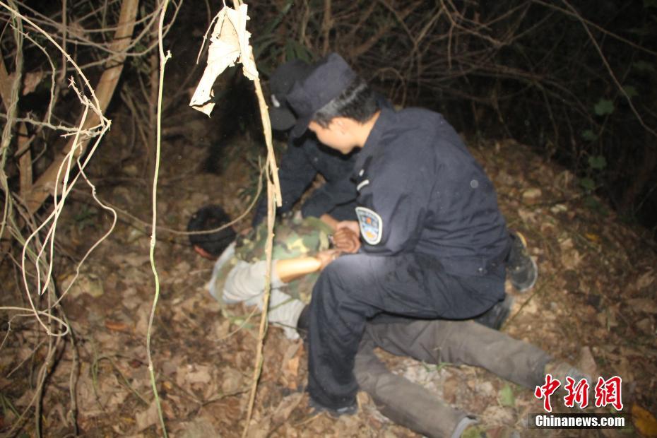 男子保護區內持槍狩獵 竟把民警當獵物射擊