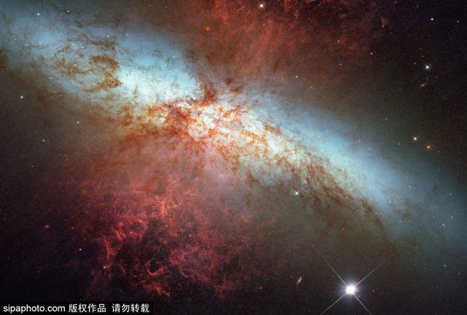 世界航天日 盤(pán)點(diǎn)宇宙不一樣的“煙火”美輪美奐