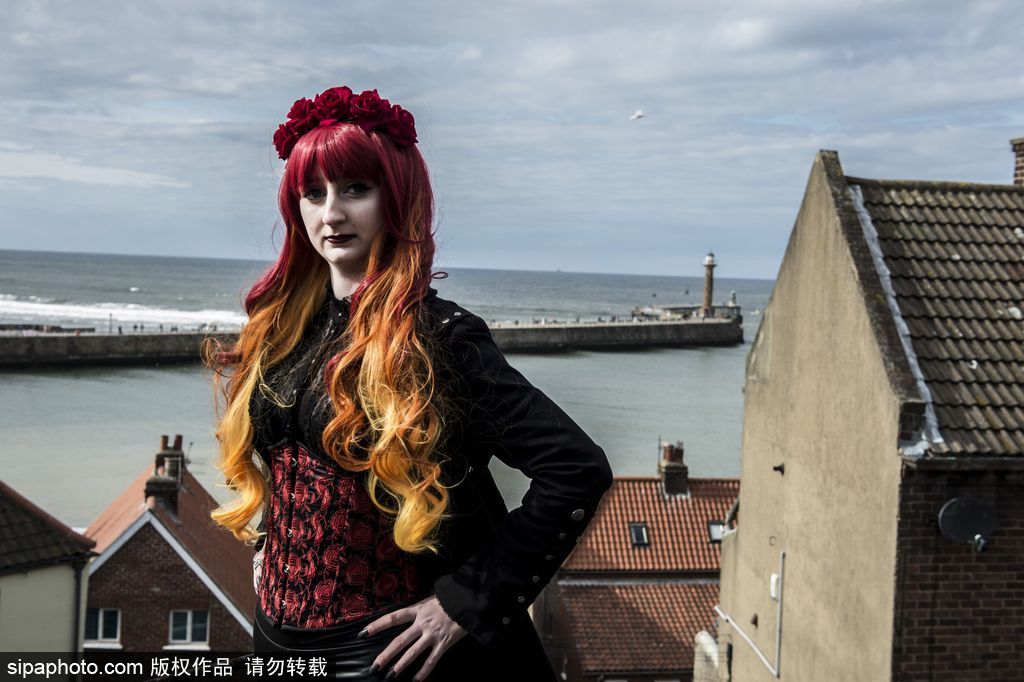 走進吸血鬼的故鄉(xiāng)惠特比 感受神秘黑暗哥特周