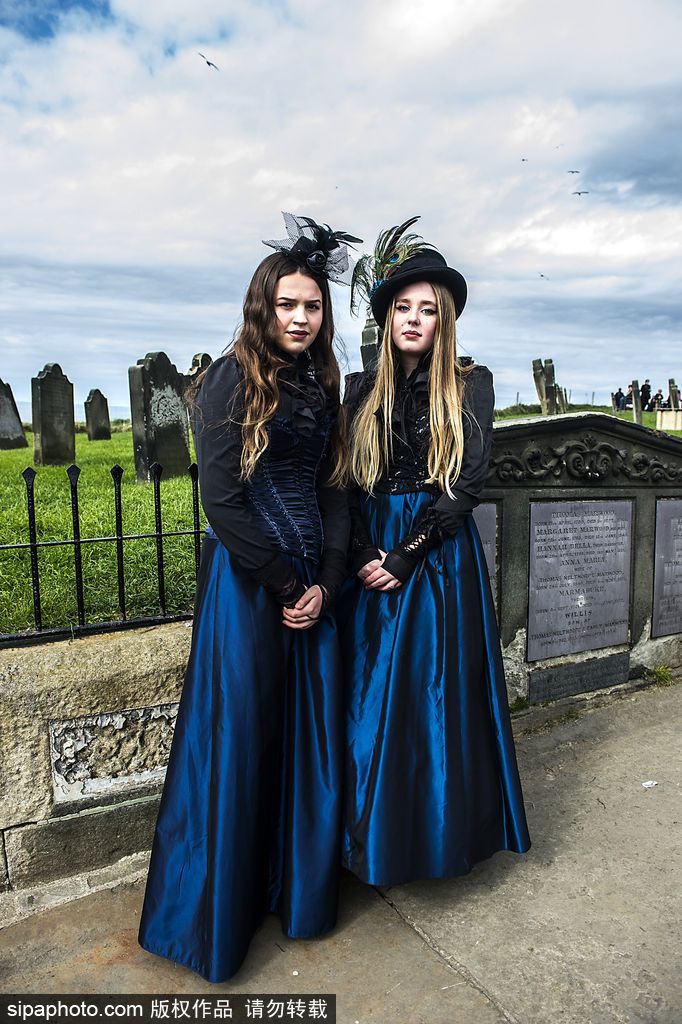 走進吸血鬼的故鄉惠特比 感受神秘黑暗哥特周