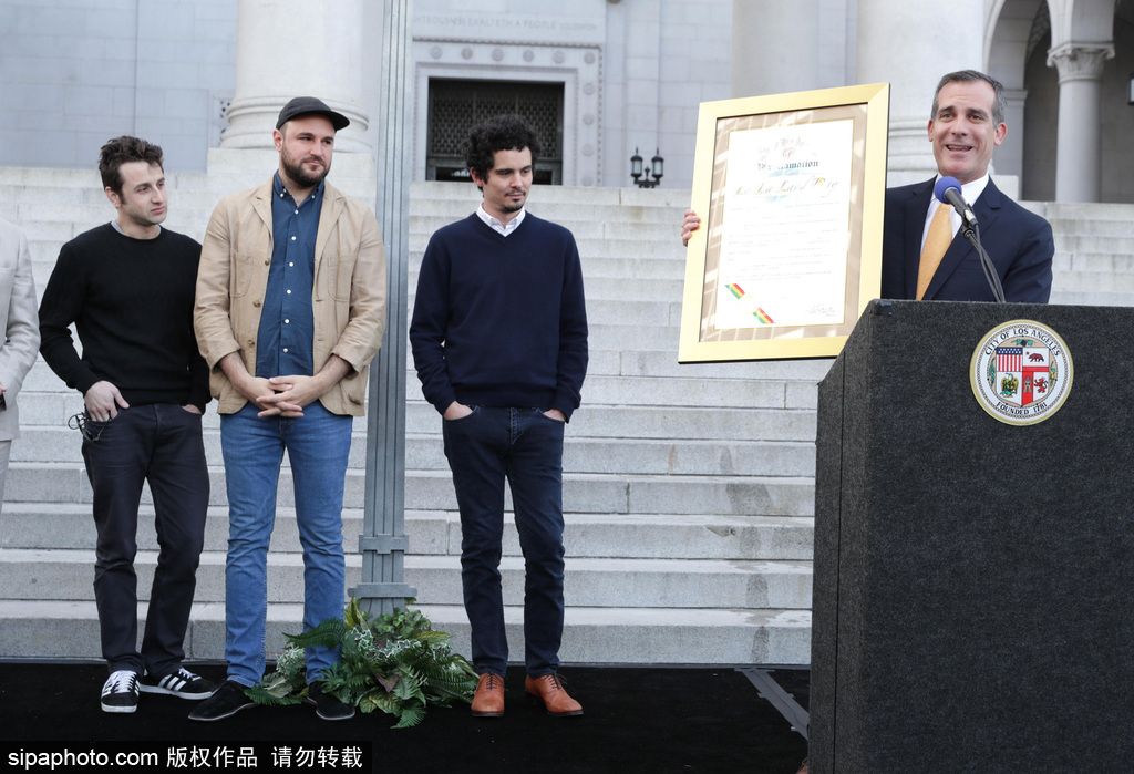 洛杉磯成立“愛樂之城日” 該片導(dǎo)演達(dá)米恩·查澤雷出席命名儀式