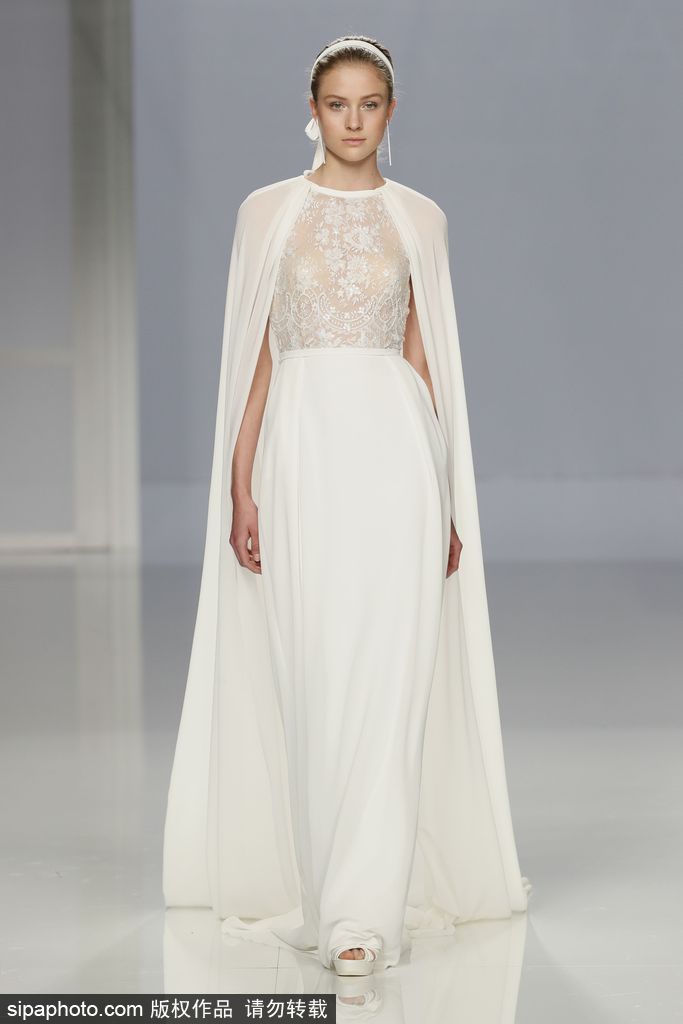 2018巴塞羅那婚紗周開走 純白婚紗唯美優雅