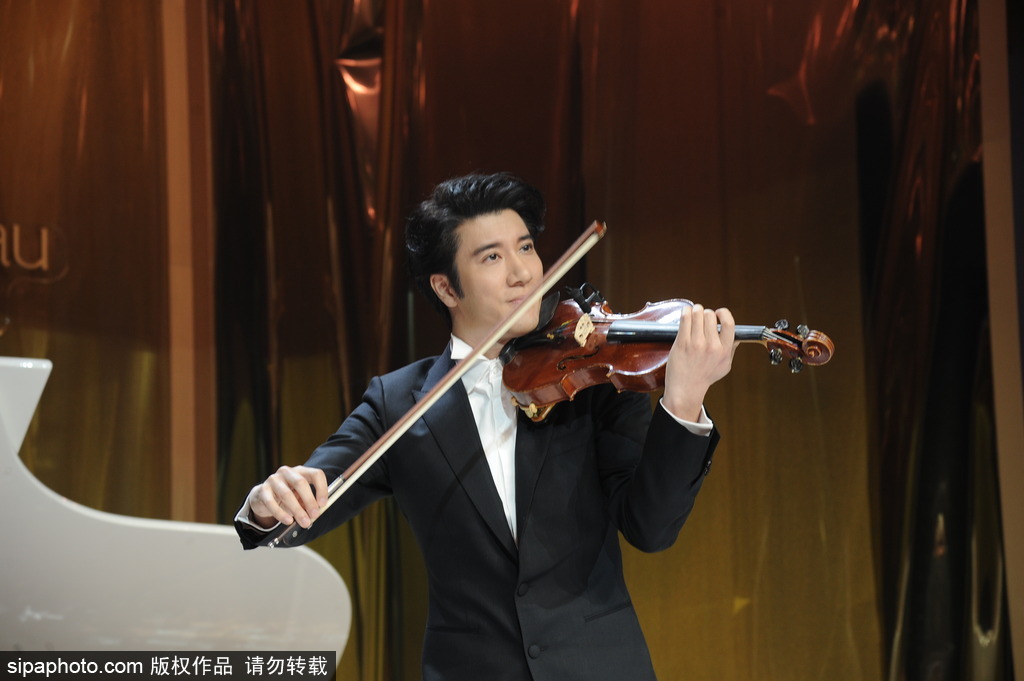 王力宏欲嘗試做導(dǎo)演 現(xiàn)場感恩愛人的支持