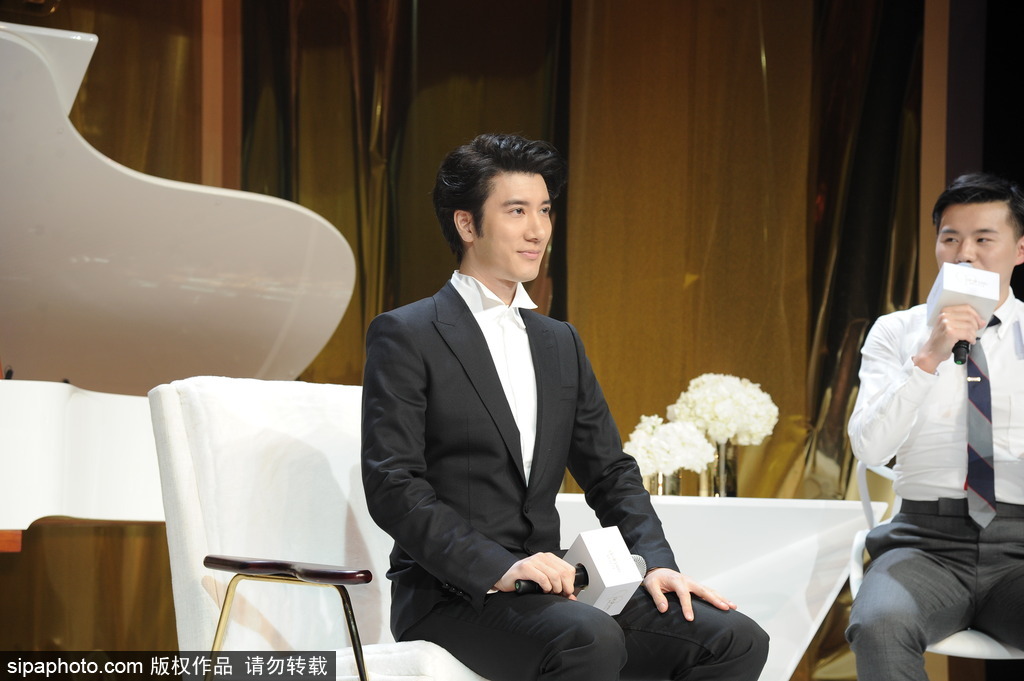 王力宏欲嘗試做導(dǎo)演 現(xiàn)場(chǎng)感恩愛人的支持