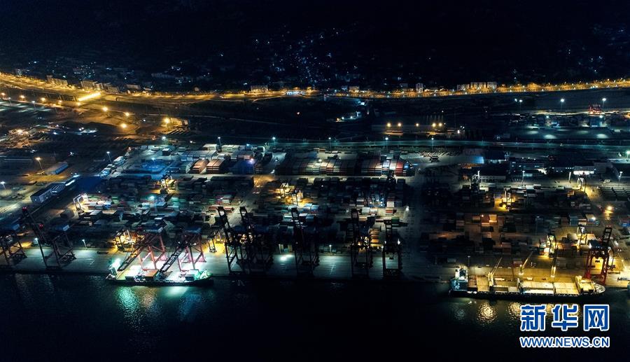 江蘇連云港：新亞歐大陸橋重要海陸轉換樞紐