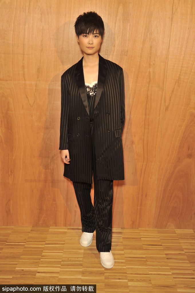 李宇春今晚再戰(zhàn)戛納 盤(pán)點(diǎn)“春哥”的時(shí)尚之路