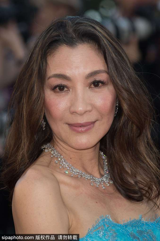 70屆戛納： 華麗優雅全靠它們 女星配飾細節圖盤點