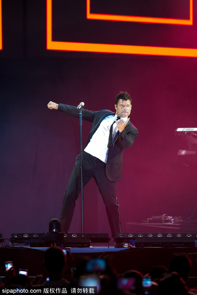 拉丁歌王瑞奇·馬丁西班牙火爆開唱彰顯個(gè)人魅力
