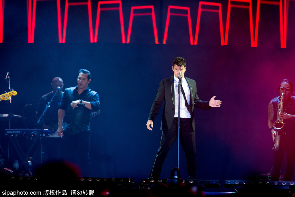 拉丁歌王瑞奇·馬丁西班牙火爆開唱彰顯個(gè)人魅力