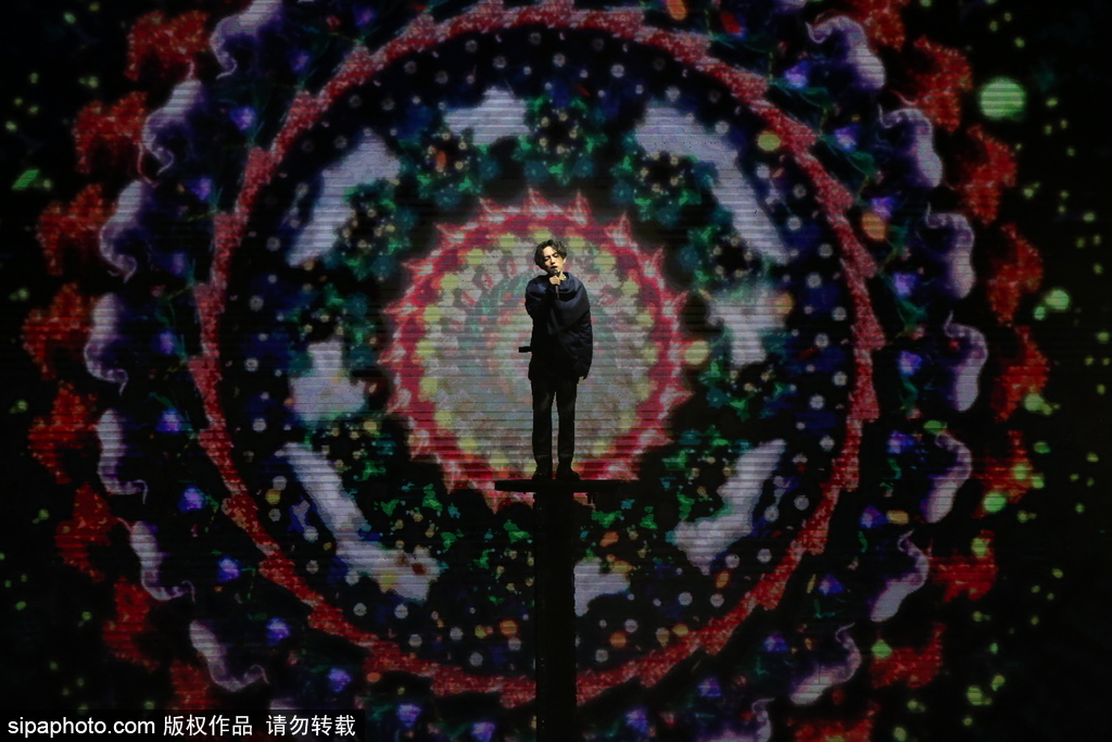 “迷幻王子”林宥嘉沈陽(yáng)開(kāi)唱 令歌迷大飽耳福