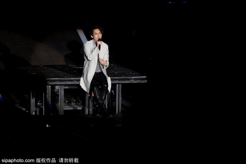 “迷幻王子”林宥嘉沈陽(yáng)開(kāi)唱 令歌迷大飽耳福