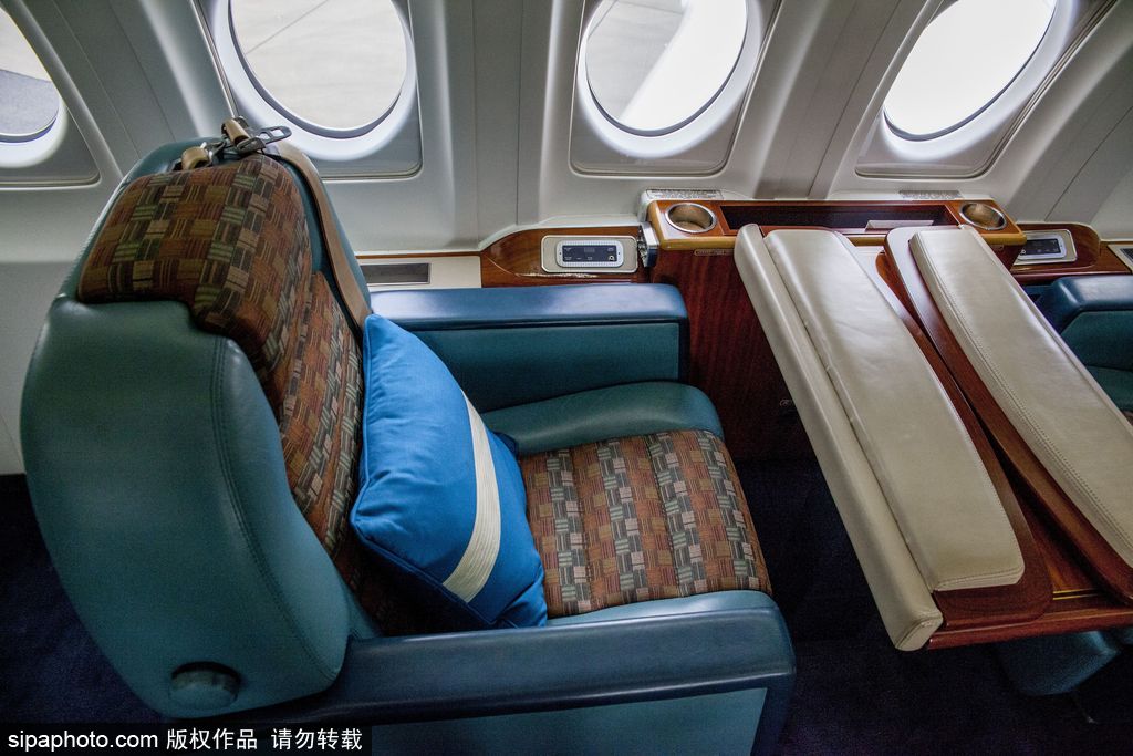 荷蘭王室舊專機(jī)退役出售 內(nèi)部設(shè)施一覽