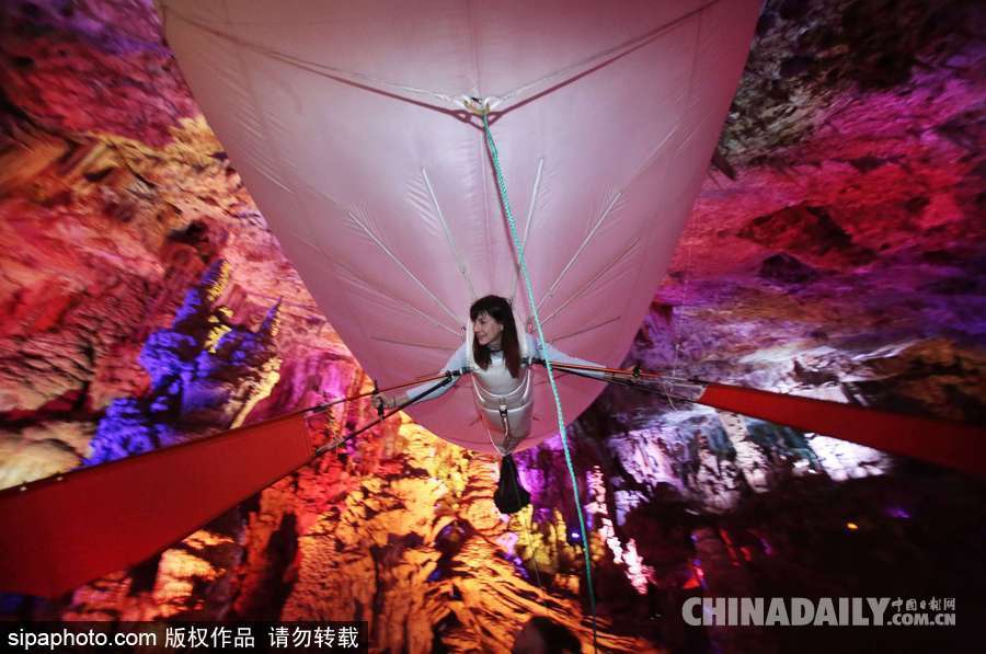 法國科學家研發新式飛艇 可在巖洞內自由滑翔