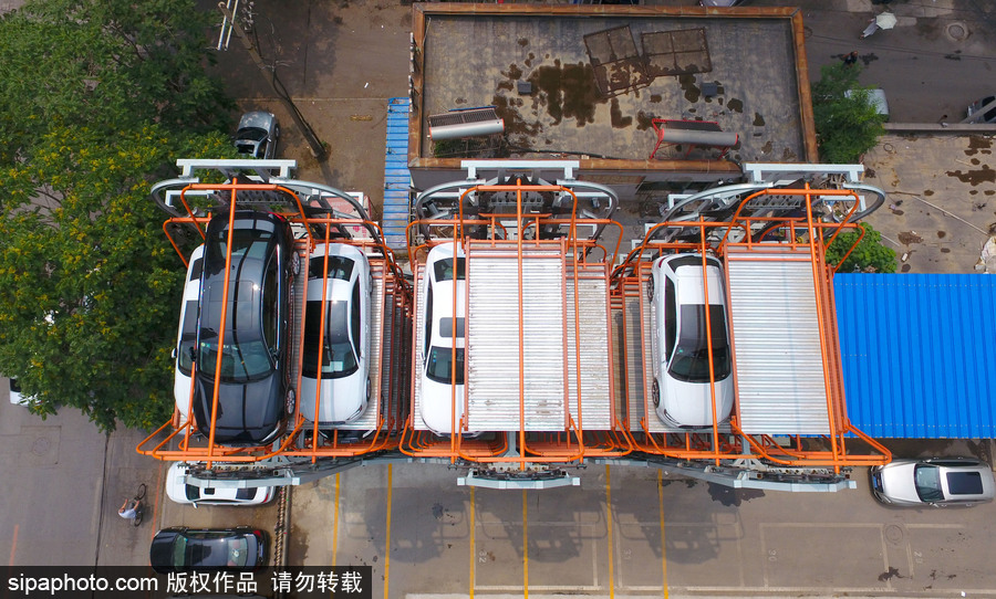 10層樓高垂直式立體停車場亮相沈陽成景觀