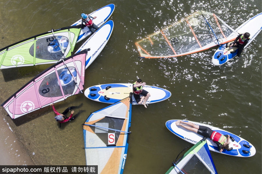 從娃娃抓起！探訪俄羅斯新西伯利亞兒童帆板學校