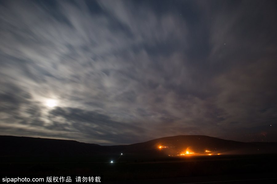 加拿大卑詩(shī)省山火蔓延 近7000人被疏散全省進(jìn)入緊急狀態(tài)