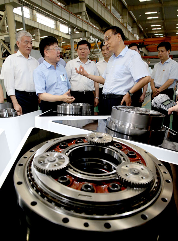 李克強鼓勵秦川機床：要造真正的中國機器人