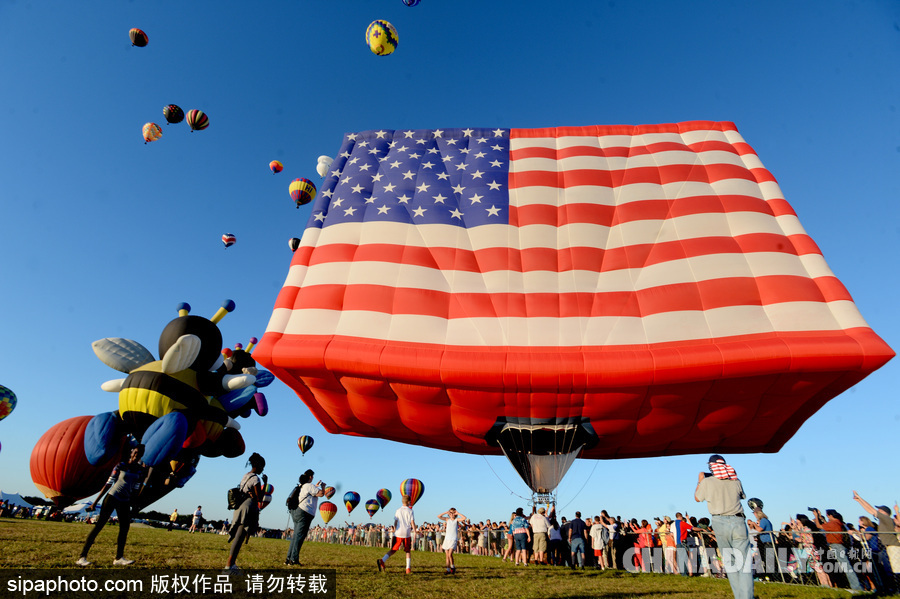 美新澤西州熱氣球節開幕 五彩繽紛扮靚天空