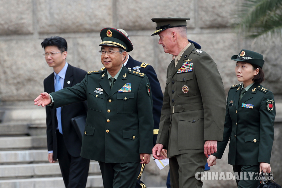 房峰輝為美軍參聯會主席鄧福德舉歡迎儀式