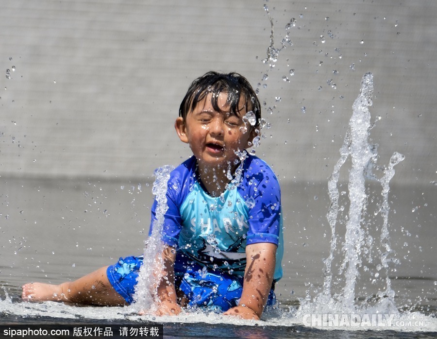 美國洛杉磯氣溫打破131年來最高紀錄 加州地區(qū)高溫持續(xù)