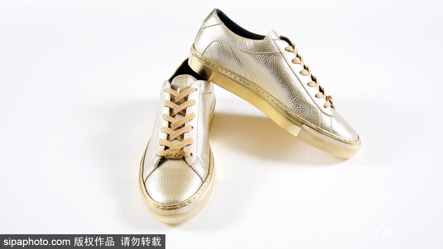 《權力的游戲》新周邊！限定黃金鞋你心動了么？