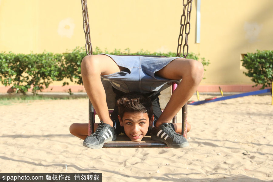 巴勒斯坦男孩身體柔軟 神技能令人驚嘆