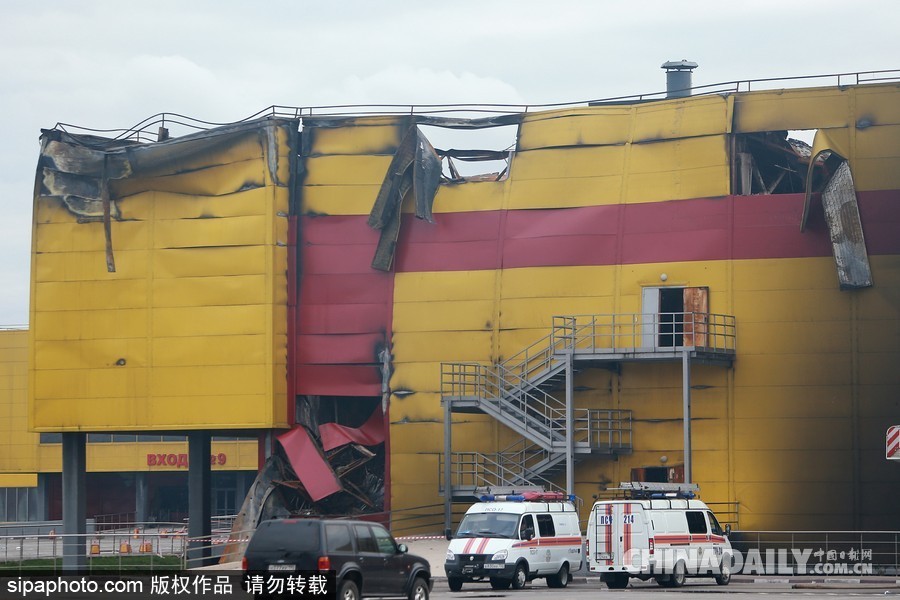 莫斯科購物中心火災過后 漆黑一片幾乎被燒成空架