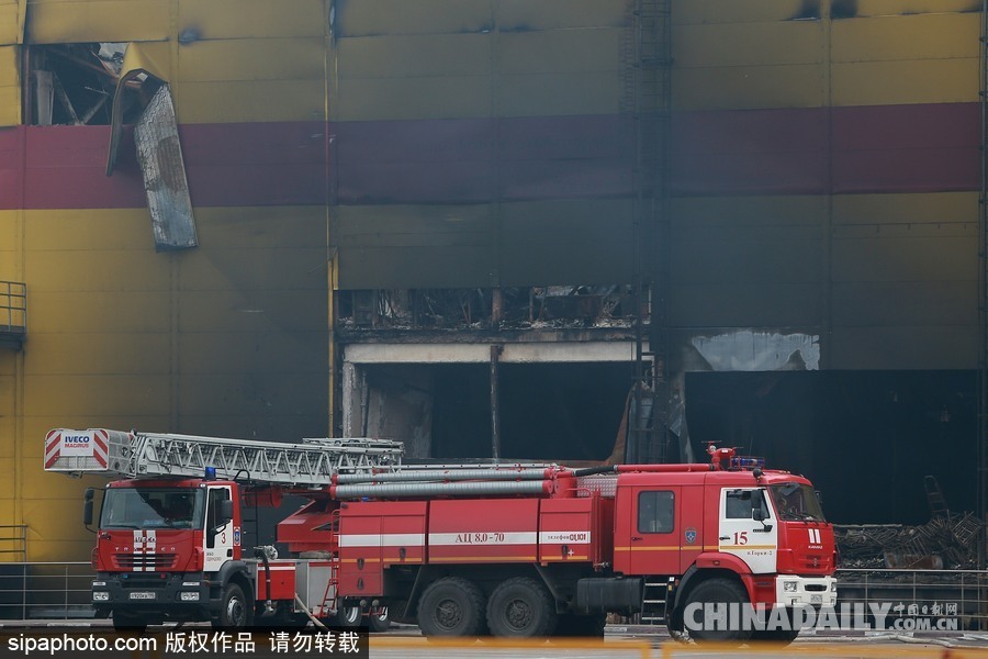 莫斯科購物中心火災過后 漆黑一片幾乎被燒成空架
