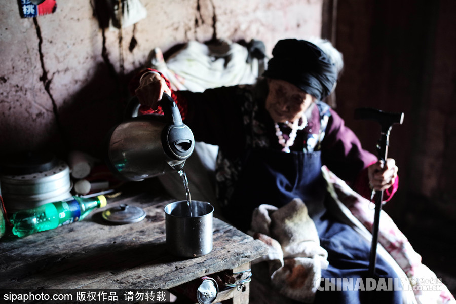 重慶大足：103歲獨居老人的生活