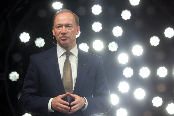 邁凱倫首席執行官邁克·弗萊維特:用最好的跑車“搶風頭”