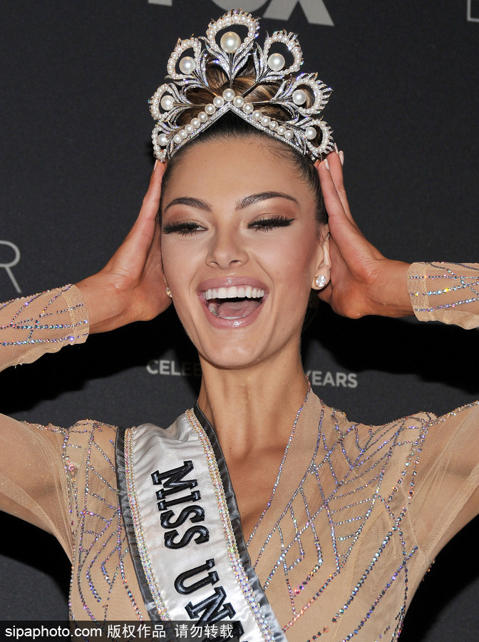 2017環球小姐冠軍出爐 22歲南非模特德米莉摘得桂冠