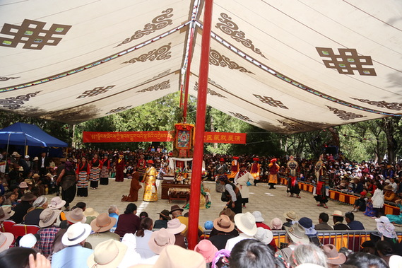 藏戲藝術:在新時代煥發出新的生機和活力——專訪西藏自治區文化廳非物質文化遺產處處長吉吉