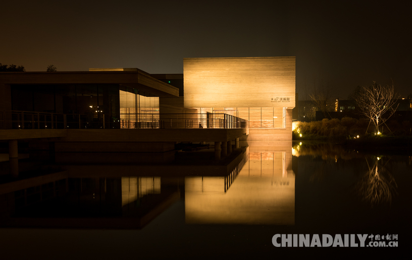 在烏鎮(zhèn)，有一種美麗叫夜色！
