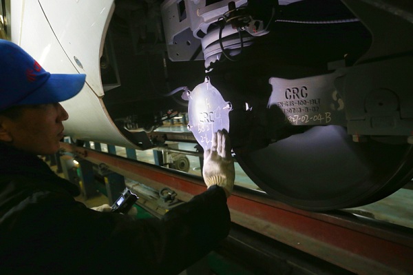 探訪北京動車段：高鐵檢修“醫生”