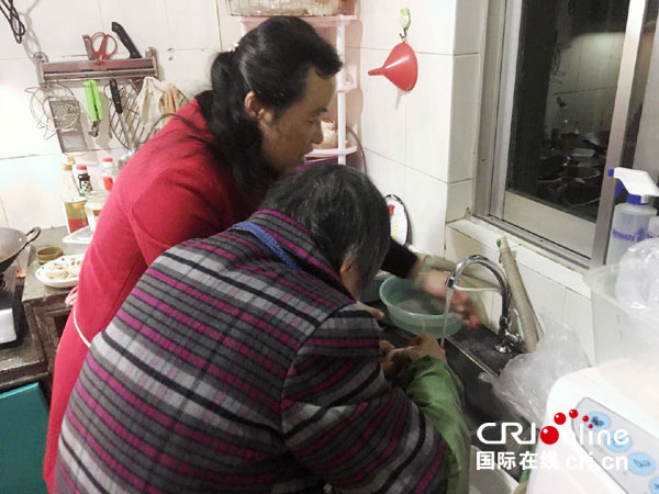 【牽媽媽的手】母親就如一條長河，緩緩長流